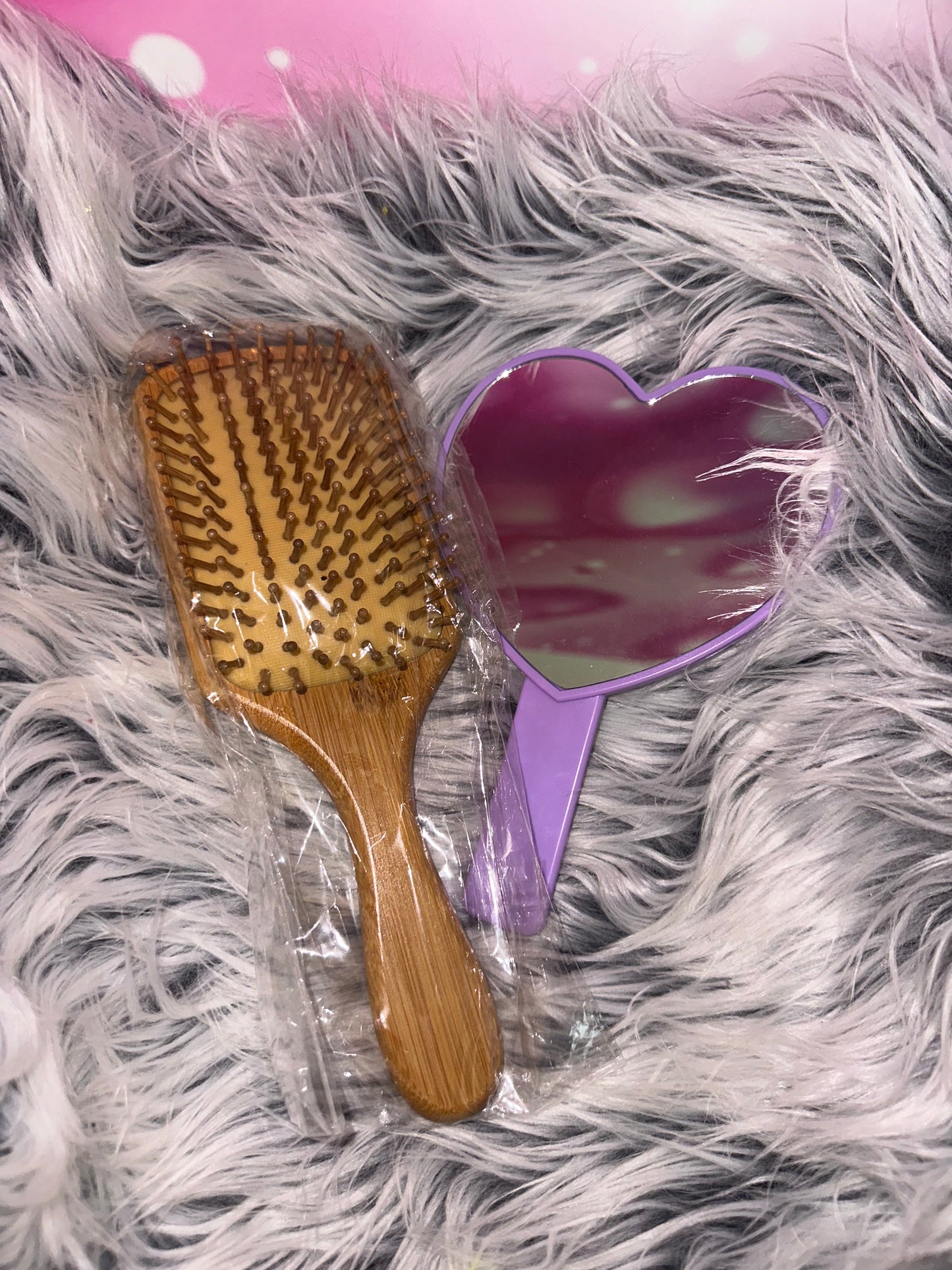 Custom mirror & brush set